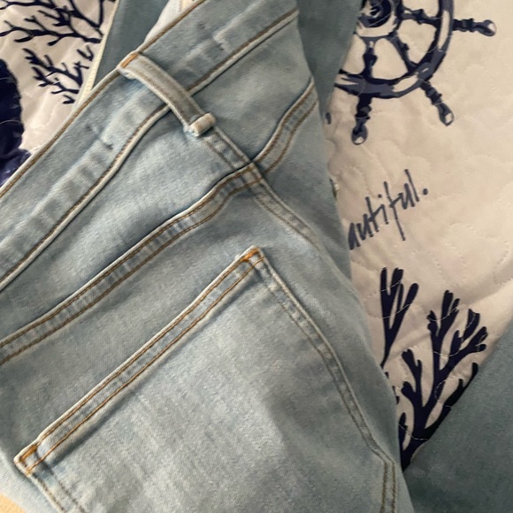 Veronica Beard Carly  11” High rise - Picture 11 of 16